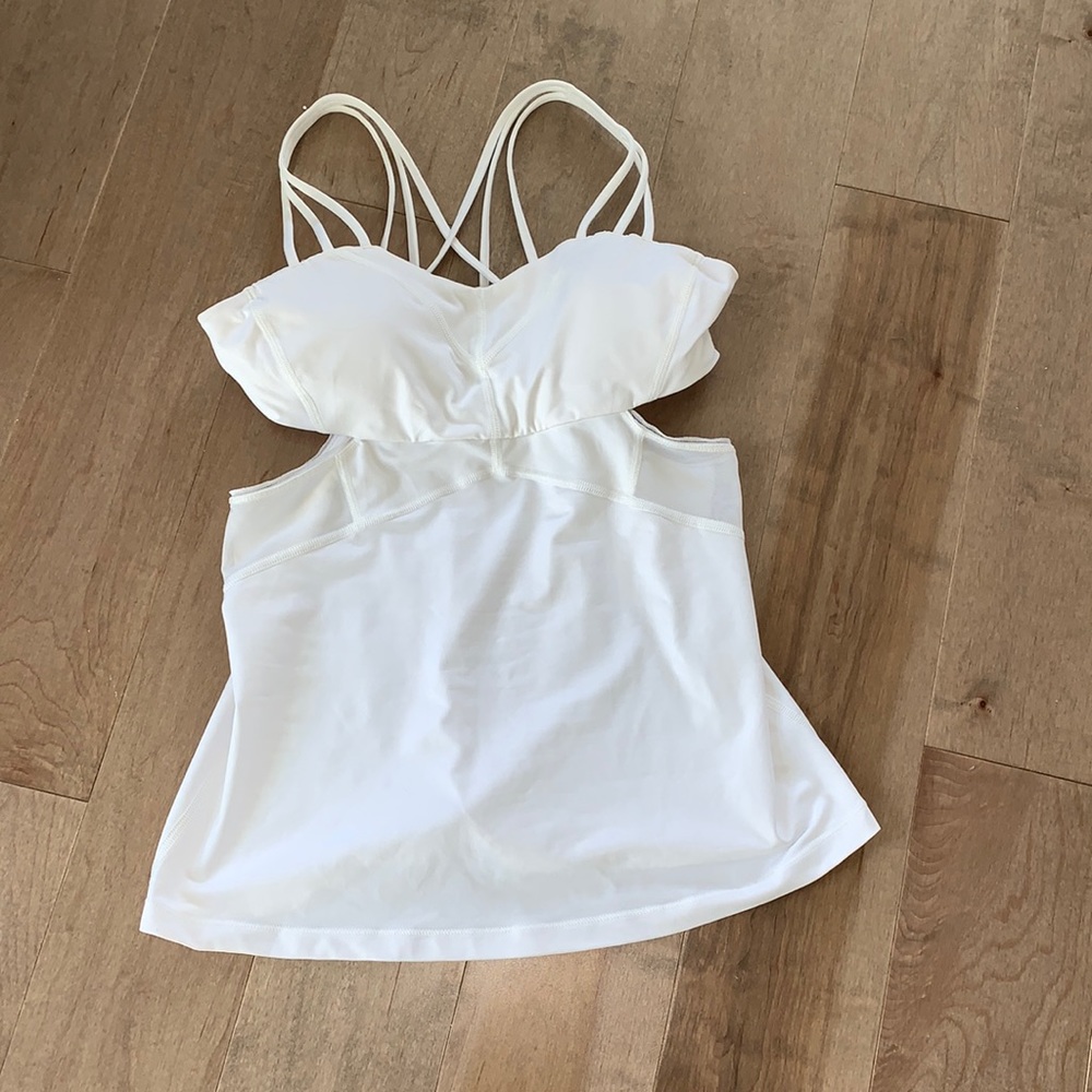 White lululemon tank